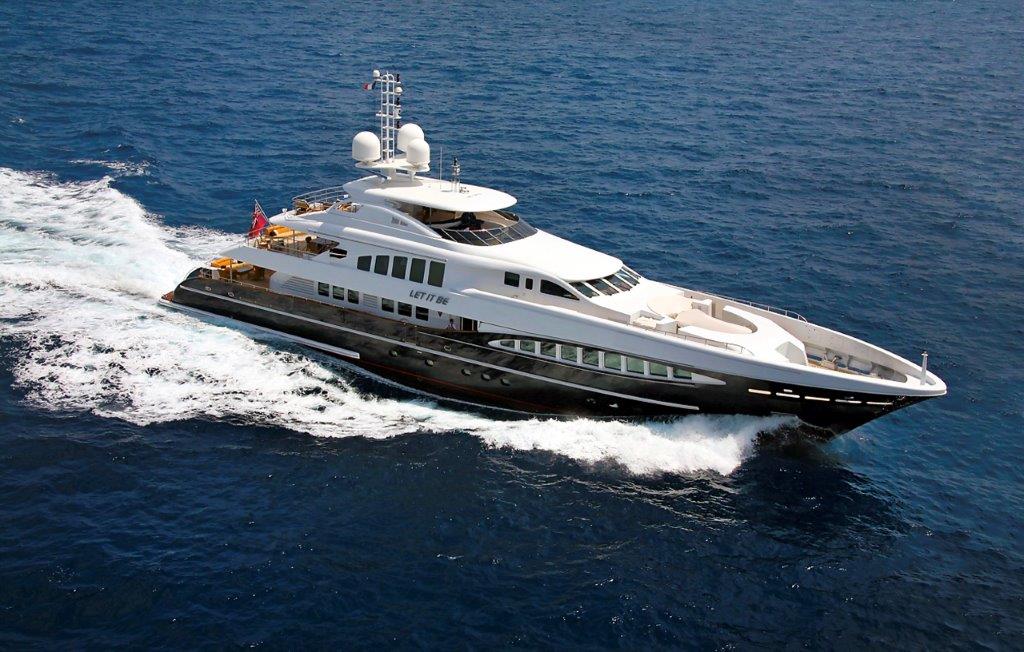 Stormborn yacht cleaning