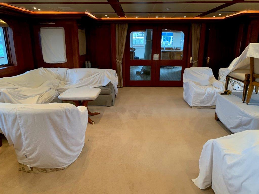 Upholstery cleaning yachts