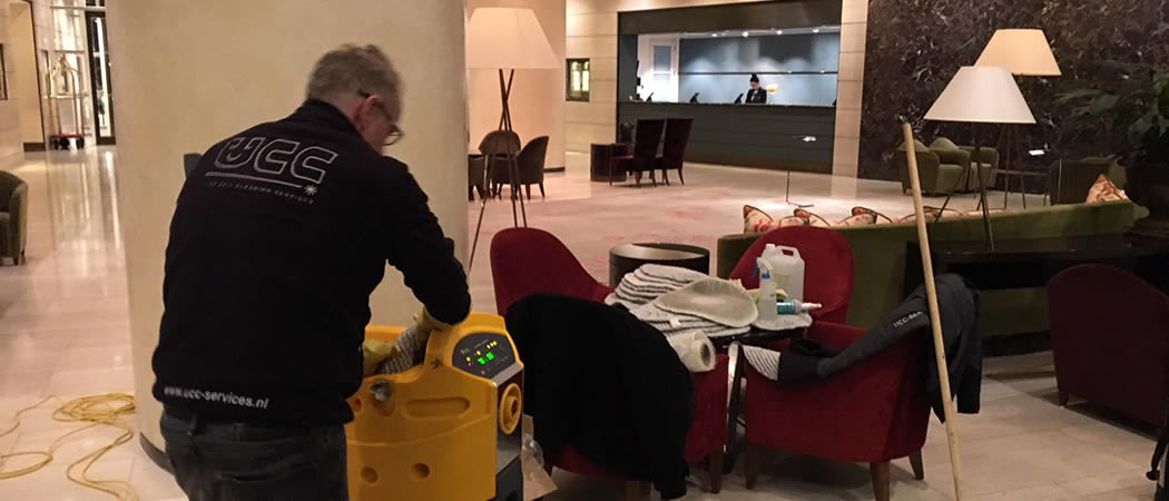Cleaning Hotel